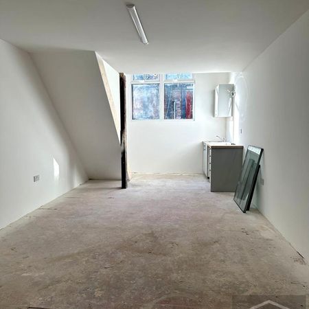 Mixed use to rent - Photo 4