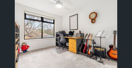 Modern 3-Bedroom Townhouse in a Great Location - Photo 2