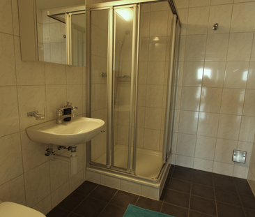 Grosszüge, helle Wohnung mit grossen Balkonen - Photo 6