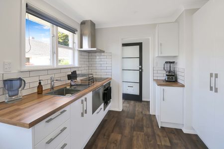 Trentham Living - Photo 4