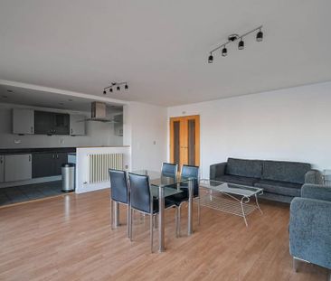 2 bedroom flat to rent - Photo 5