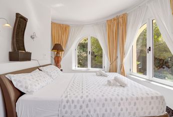 For rent villa with private pool near the beach in Cumbre del Sol, Benitachell