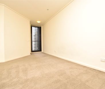 2406/668 Bourke Street - Photo 3