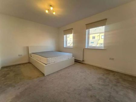 3 bedroom terraced house to rent - Photo 5
