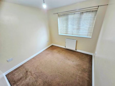 Marcliffe Drive, Levenshulme, Manchester, M19 - Photo 3