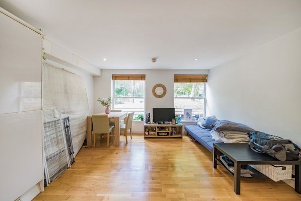 Black Prince Road, Kennington, SE11 - Photo 1