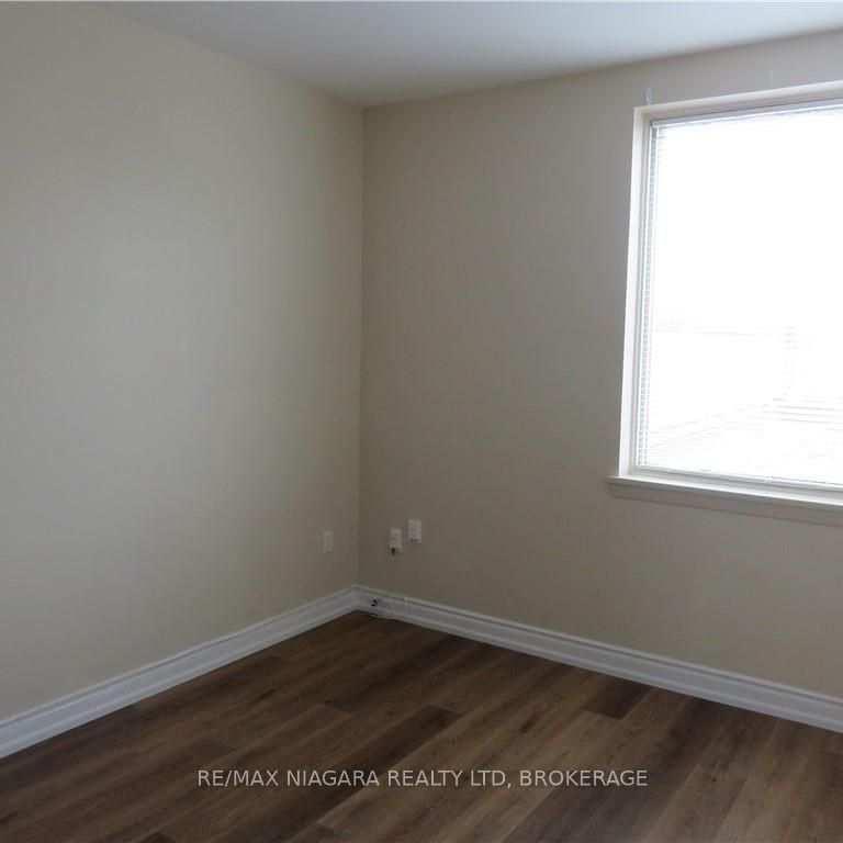 For Lease - 58 JARVIS Street Unit# 203, Fort Erie, Ontario - Photo 1