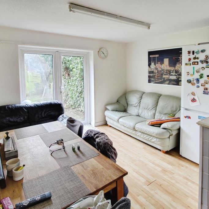 4 bedroom townhouse to rent - Photo 1