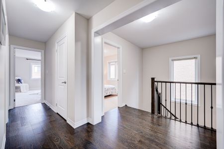 For Lease - 385 Dahlia Trail, Oakville, Ontario - Photo 5