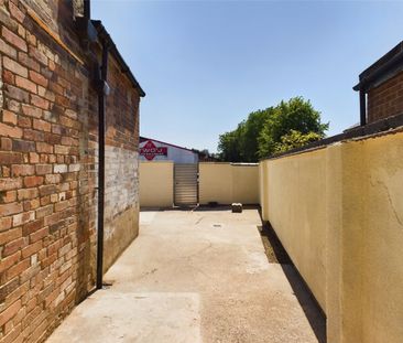 Colwick Road, Nottingham, Nottinghamshire, NG2 - Photo 5