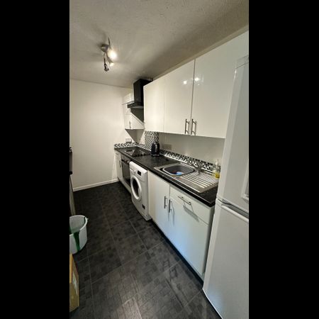 1 Bed Flat, Leagrave, LU4 - Photo 4