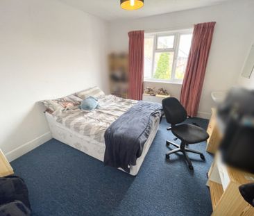 4 Bedroom House To Rent in Winton - £1,850 pcm Tenancy Info - Photo 4