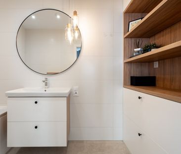 Nowoczesne 3 pokoje | Klimatyzacja | Garaż | Metro - Photo 2