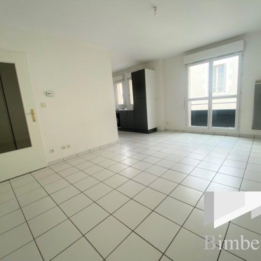 Appartement à louer, 1 pièce - Orléans 45000 - Photo 1