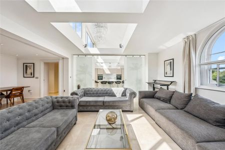 4 bedroom flat to rent - Photo 3