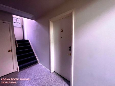 #3 11839 45 Street Northwest - Photo 3