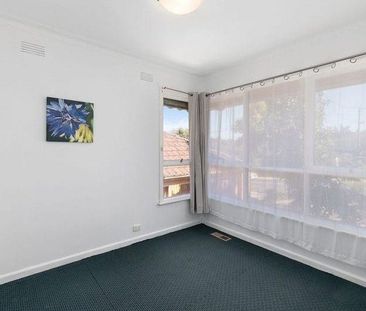 206 Lower Plenty Road, Rosanna - Photo 2