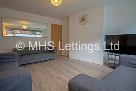 6 Bedroom End Terraced House for rent in Winfield Grove - Photo 2