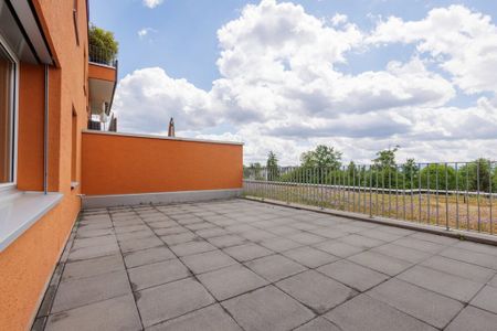 MIETEN OHNE MIETKAUTION - Terrassenwohnung mit Aussicht ins Grüne - Photo 2