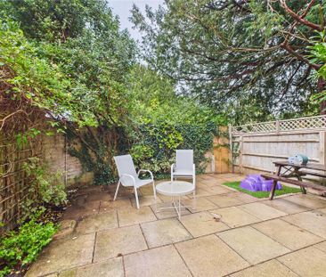 2 bedroom semi-detached house to rent - Photo 5