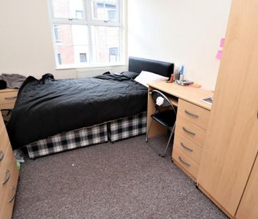 3 bedroom apartment to rent - Photo 1