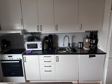 Ekholmsvägen, Skärholmen - Photo 2