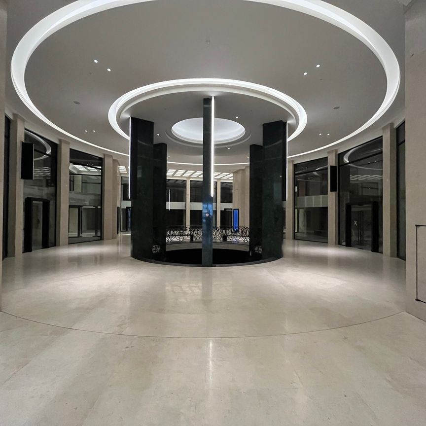 Flat - for rent - Photo 1