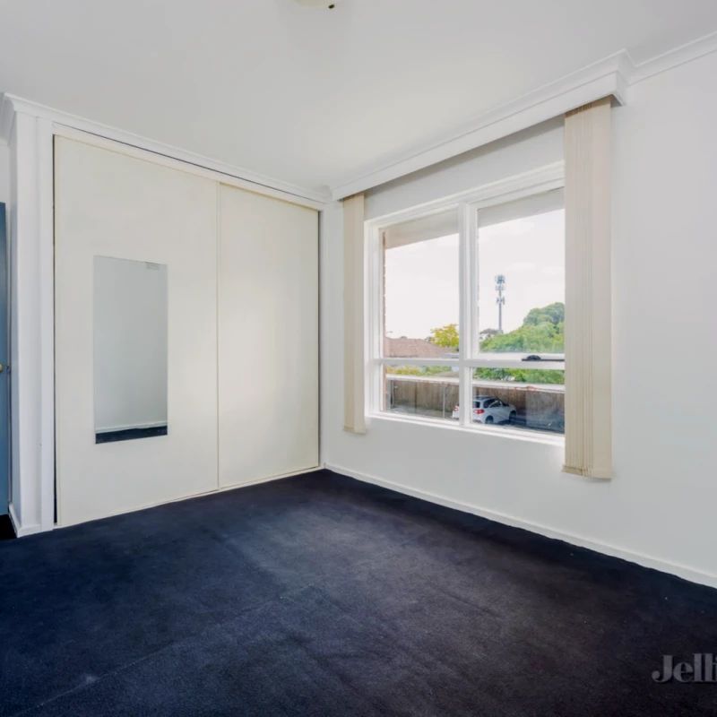 2 Bed, 1 Bath - Photo 1