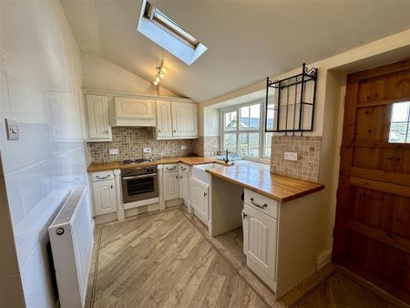 2 bedroom cottage to rent - Photo 2