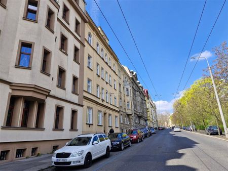 Pronájem bytu 2+1 62 m2 - Fotografie 5