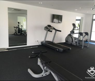 Large Near New Two bedroom. A 1 position - Photo 5