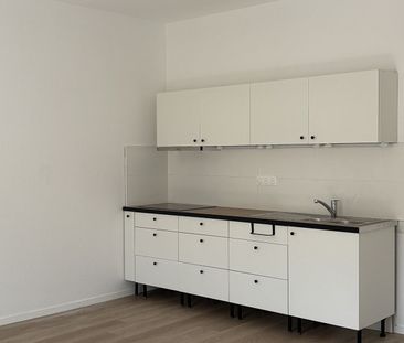 Location Appartement 2 pièces 47m² - Photo 3
