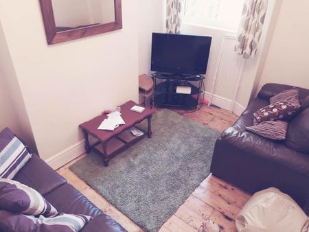 4 bedroom house to rent - Photo 3