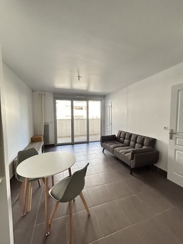 Location Appartement 2 pièces 36m² MONTPELLIER 34000 - Photo 2