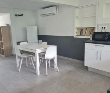 Location Maison 77.7m² 3 pièces Fort de france - Photo 4