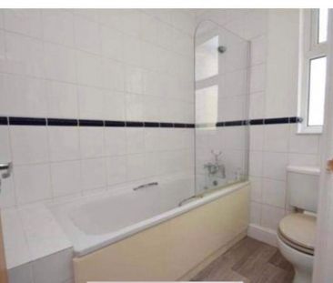 4 bed student house to rent - Photo 5