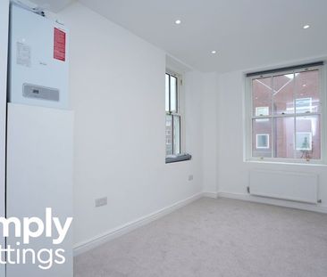 2 Bed property for rent - Photo 5