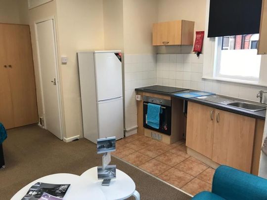 Studio to rent - Photo 1