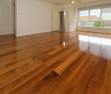 Spacious 2-bedroom property - Photo 4