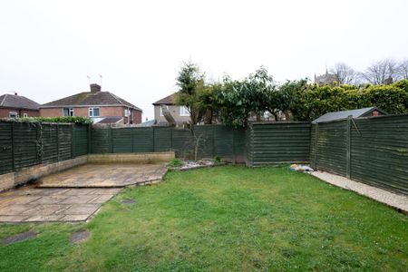 2 Bedroom - Photo 5