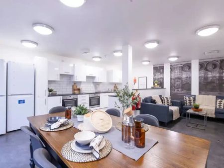 8 Bed En-suite - Photo 2