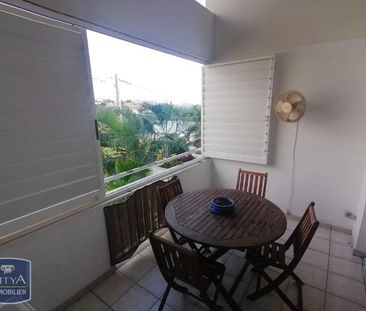 Location Appartement 2 pièces 54m² ST GILLES LES BAINS 97434 - Photo 1