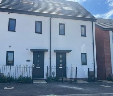 3 bedroom terraced house to rent - Photo 4