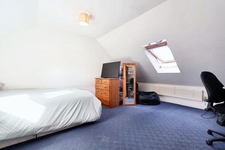 6 bedroom terraced house to rent - Photo 4