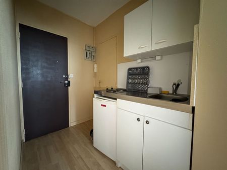 "LE SAVANT" - Location Appartement chambray les tours : 20.003 m2 - Photo 4