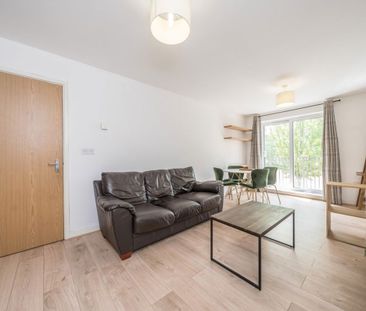 Curtis Field Road, SW16, London - Photo 1