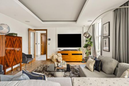 3 bedroom flat to rent - Photo 3