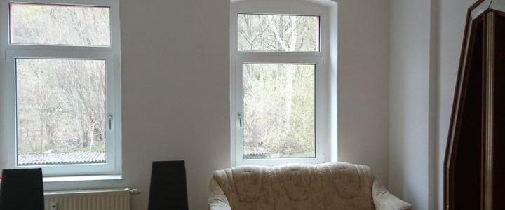 Grüne 2-Zimmer-Wohnung mit EBK - Foto 1