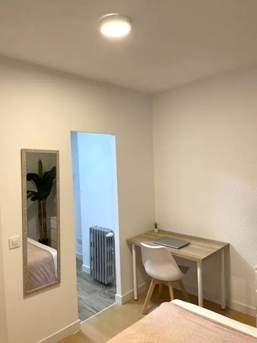 Avenida de Baviera, Madrid, Community of Madrid 28028 - Photo 3