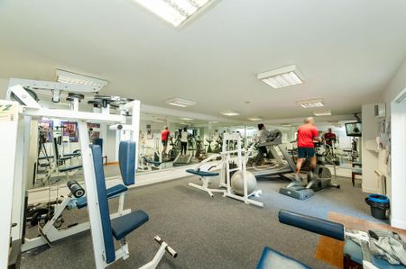 2 bedroom apartment to rent - Photo 4